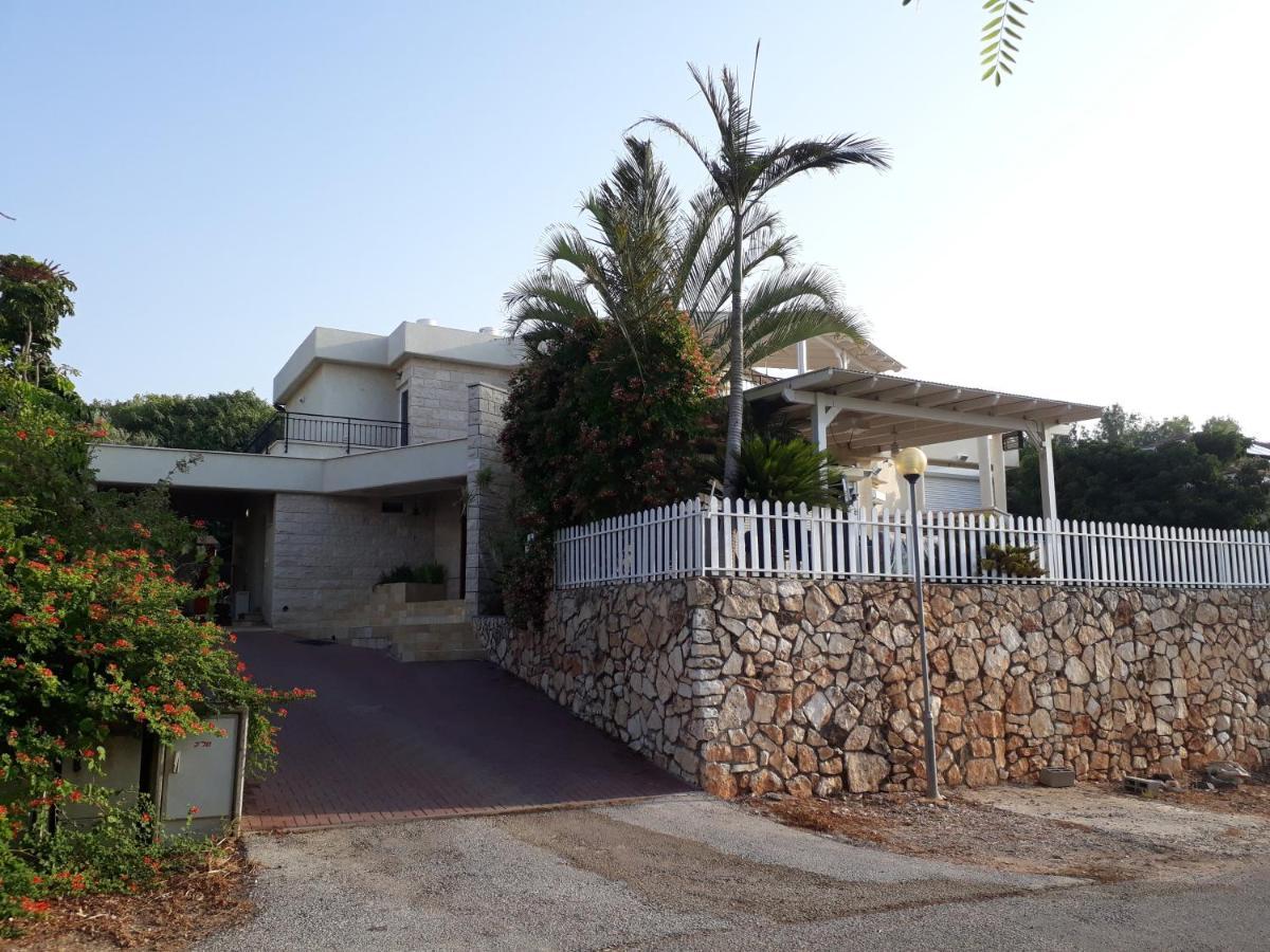 Apartament למרפסת La Balcona Chorazim Zewnętrze zdjęcie